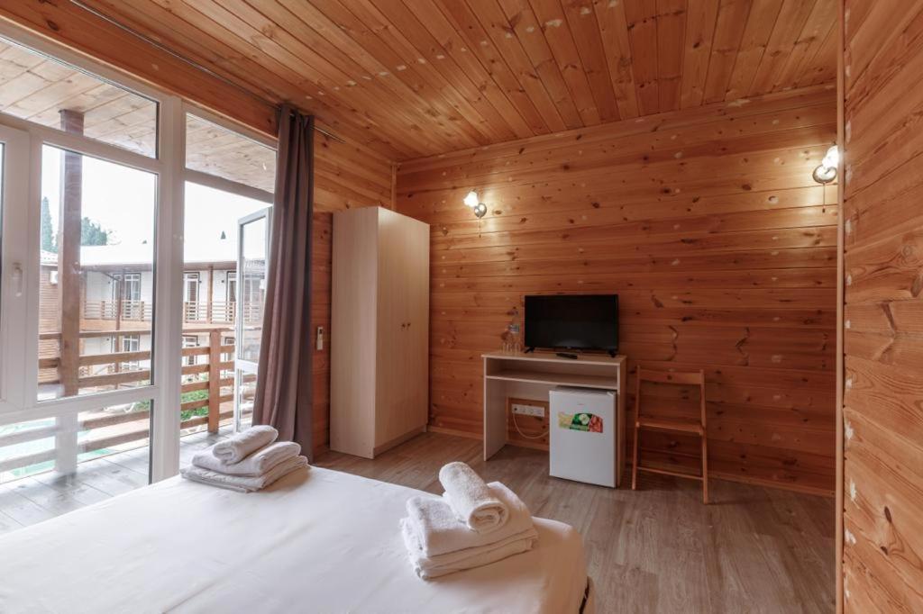Guest House Amshin Tsandrypsh Exterior photo