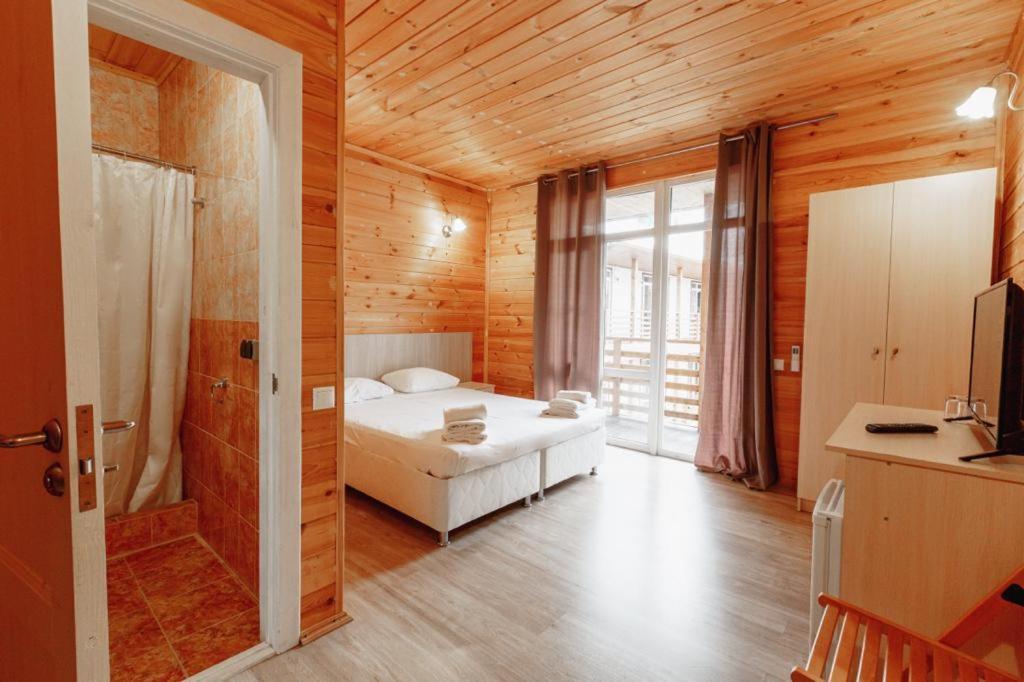 Guest House Amshin Tsandrypsh Exterior photo